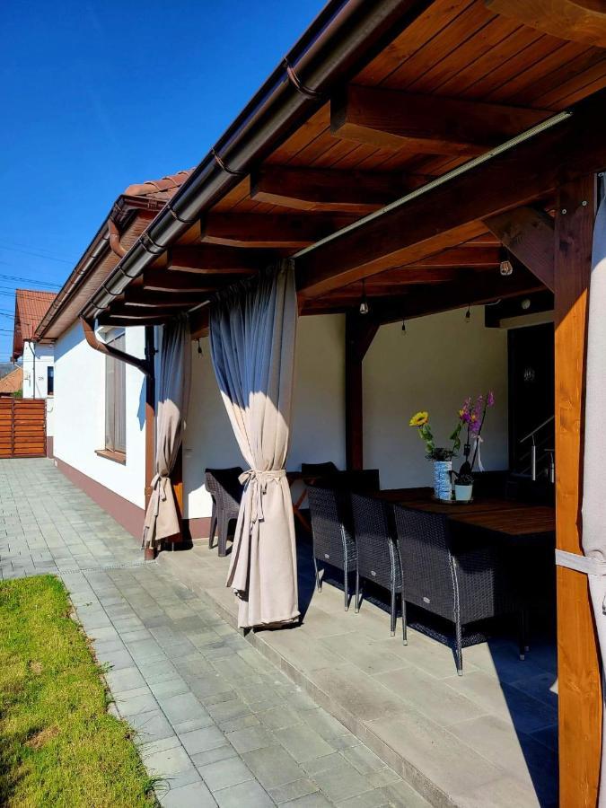 Concept Urban Appartement Mediaş Buitenkant foto